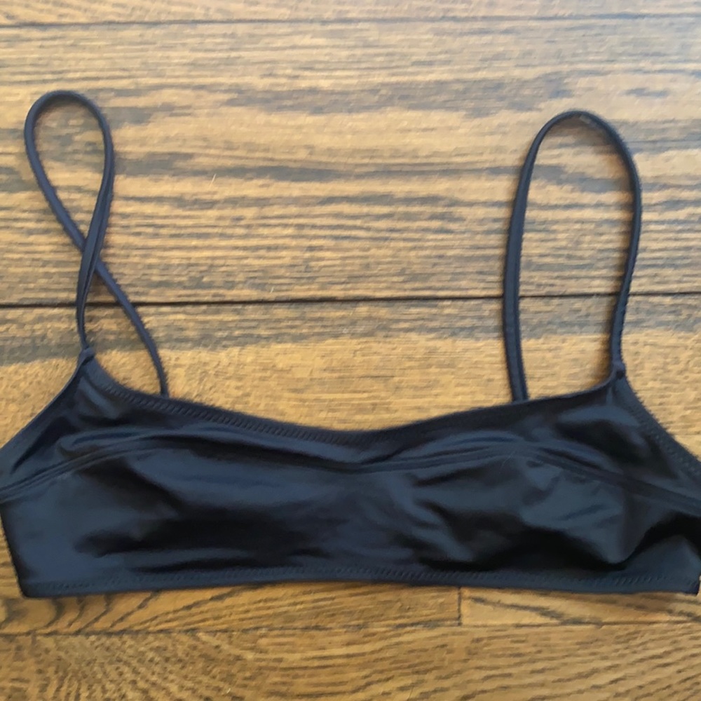 Solid & Striped bikini top size L